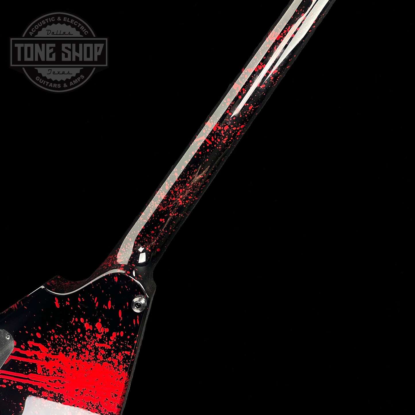 Back of neck of ESP USA V-II NT Blood Splatter.