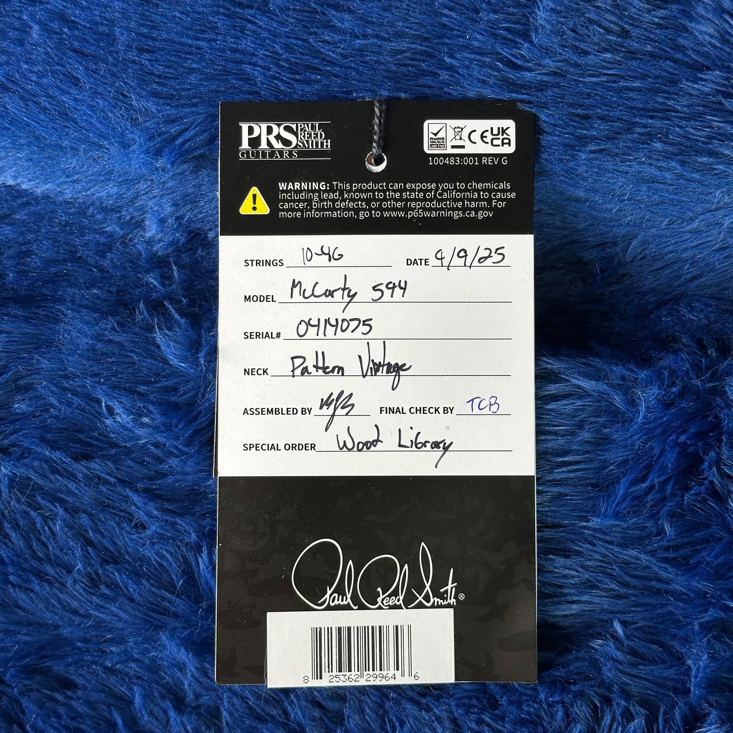 Label with product details on a blue textured background