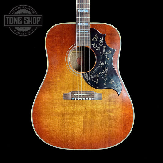 Front of body of Gibson Acoustic 1960 Hummingbird Murphy Lab Light Aged Heritage Cherry Sunburst.
