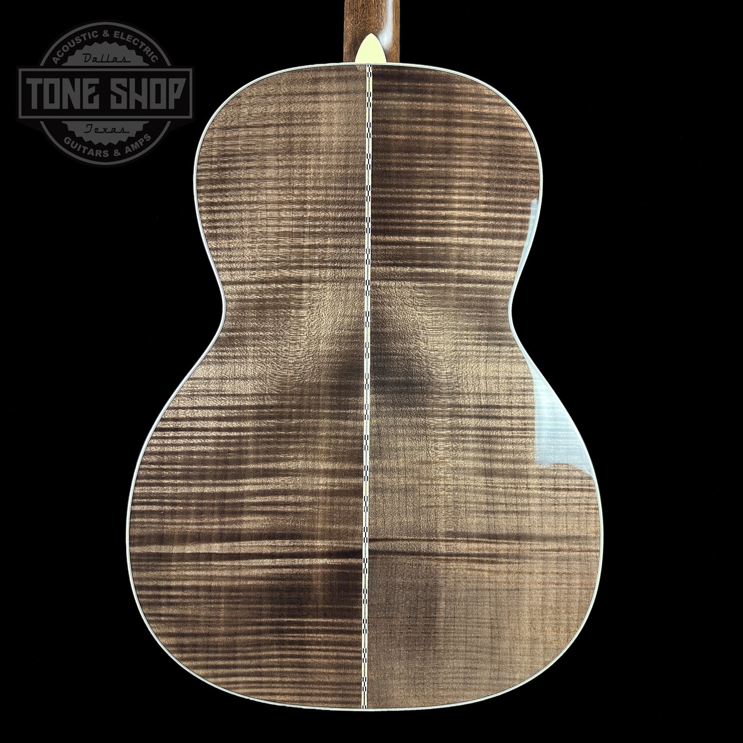Back of body of Martin Custom Shop 000-12F Adirondack/Pacific Big Leaf Quilted Maple.
