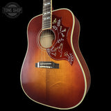 Front right angle of Gibson Custom Dealer Select 1960 Hummingbird Reissue Sinker Heritage Cherry Sunburst 23175199.
