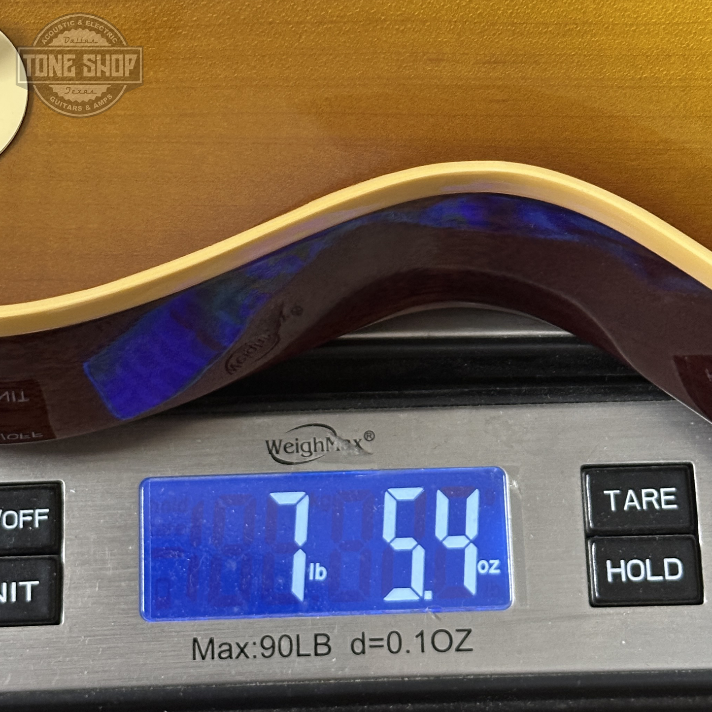 Weight of Gibson Custom Dealer Select 1958 Les Paul Chambered Golden Poppy VOS 84822.