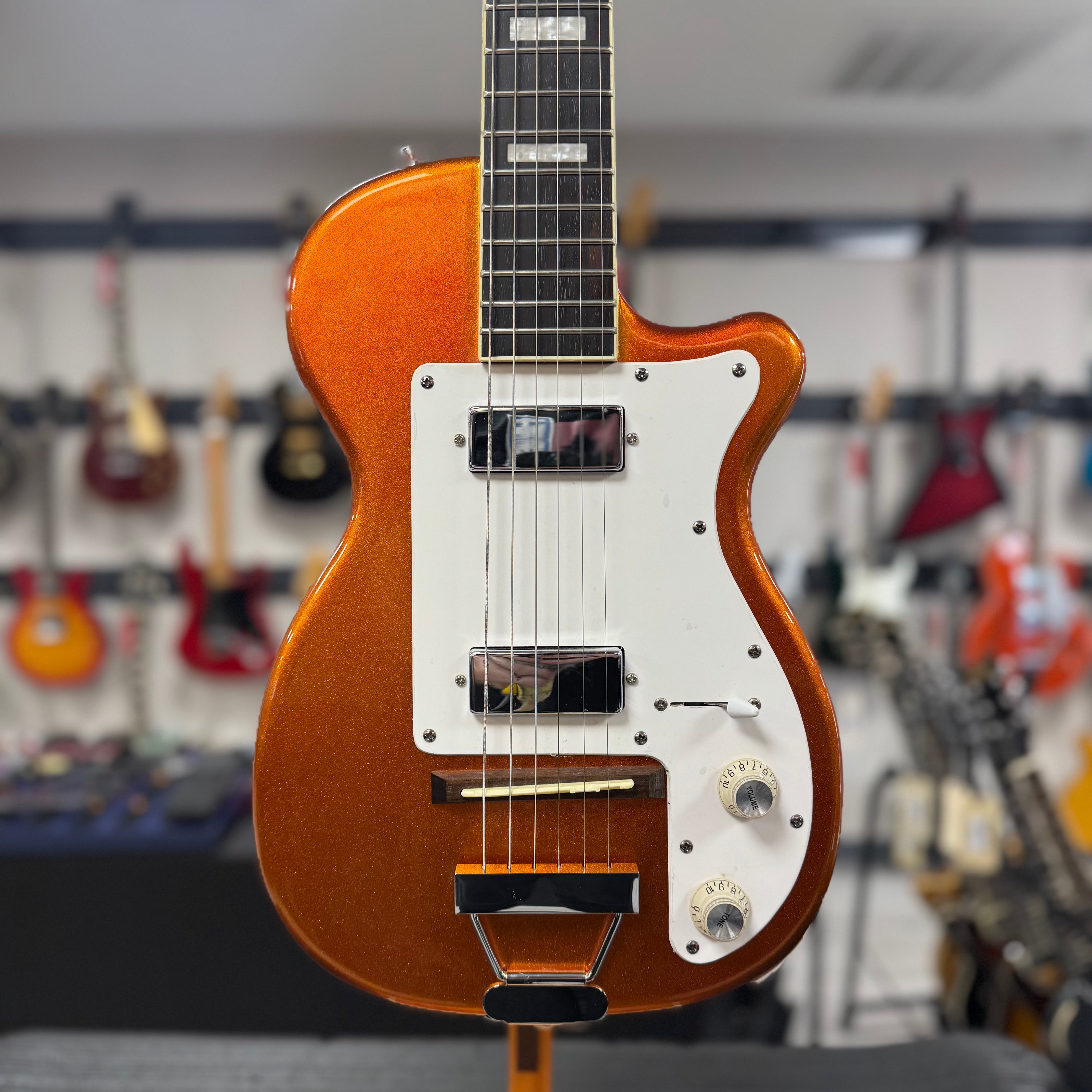 Used Eastwood Airline H44 DLX Orange Sparkle w/bag TSS6205