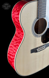 Side of Martin Custom Shop 000 14-Fret Quilted Maple.