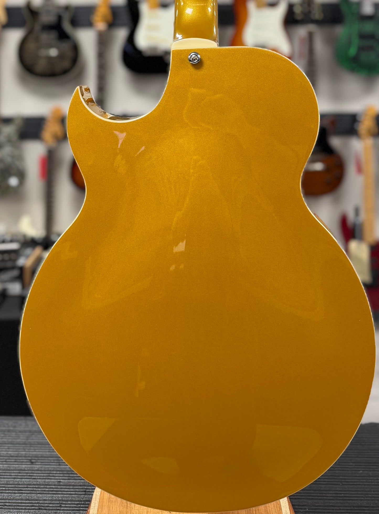 Back of body of Used Eastwood EG-P90 w/case TSS6412