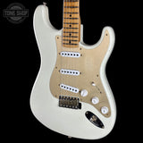 Front angle of Fender Custom Shop Limited Edition Roasted '54 Strat Journeyman Relic '55 Desert Tan.