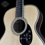 Front detail of Martin Custom Shop OM-45 Deluxe 1930.