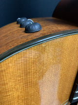 Damage/wear on Used 2006 Taylor 314CE Natural.