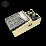 Right side of Used Maxon DD-01 Digital Delay TFW3709.