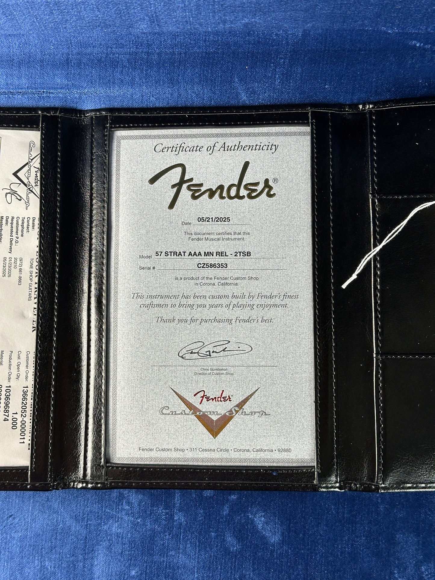 Certificate of authenticity for Fender Custom Shop 1957 Stratocaster Relic 2 Tone Sunburst AAA Maple Neck.