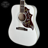 Front angle of Gibson Custom Made 2 Measure Hummingbird Maple Alpine White LR Baggs VTC.