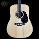 Front of Martin Custom Shop Dread 14-Fret Wild Grain East Indian Rosewood 2981113.