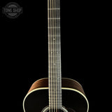 Fretboard of Martin Custom Shop Slope Shoulder Dread 1935 Sunburst 28 Style Adirondack / Wild Grain East Indian Rosewood.