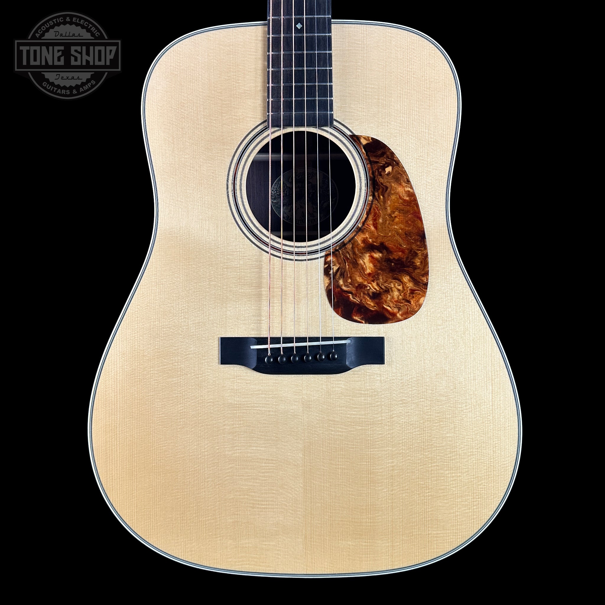 Collings D2A Hill Country Natural Adirondack w/case 35981 – Tone