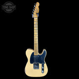 Full front of Fender Custom Shop 1951 Nocaster Relic Nocaster Blonde.