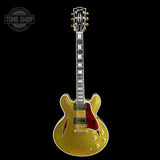 Full front of Gibson Custom Shop 1959 ES-355 Reissue Diamond F-Holes Gold Sparkle Heavy Flake Gloss.