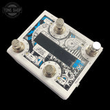 Front angle of Used Matthews Effects Futurist White 4 Button Midi / Utility Control Pedal.
