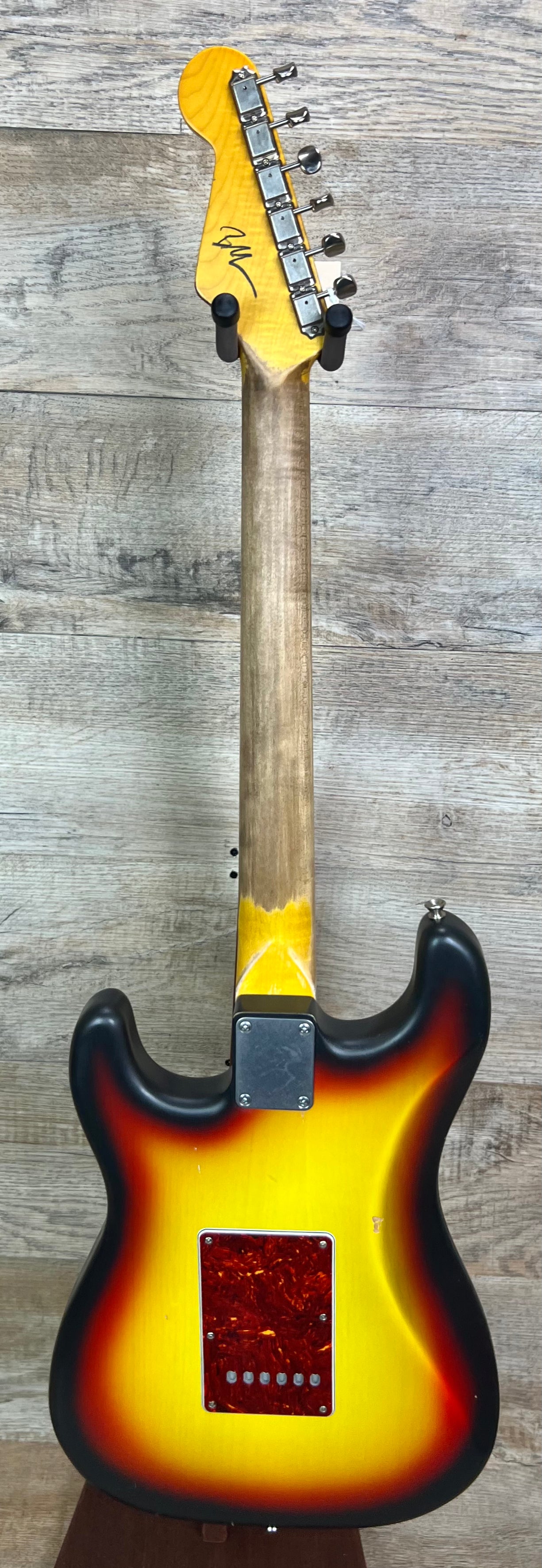 Full back of Nash S-63 3 Tone Sunburst Light Aging Alder/RW 7lbs 13oz TSG190.