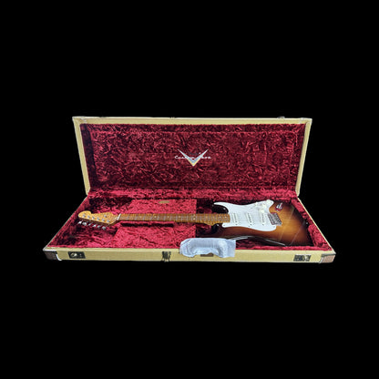 Fender Custom Shop Limited Edition Roasted Pine Chocolate 2 Tone Sunburst in case.
