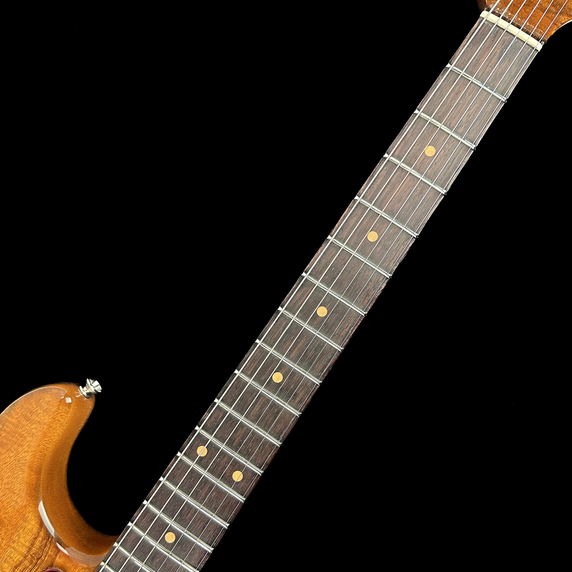 Fretboard of Fender Custom Shop Artisan Dual P90 Koa Strat NOS RW Aged Natural.