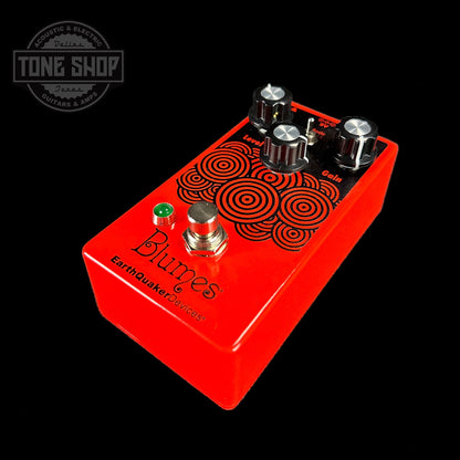 Front angle of EarthQuaker Devices Blumes Tone Shop Custom Candy Apple Red.