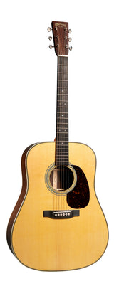 full frontal of Martin Super HD-28 Natural.