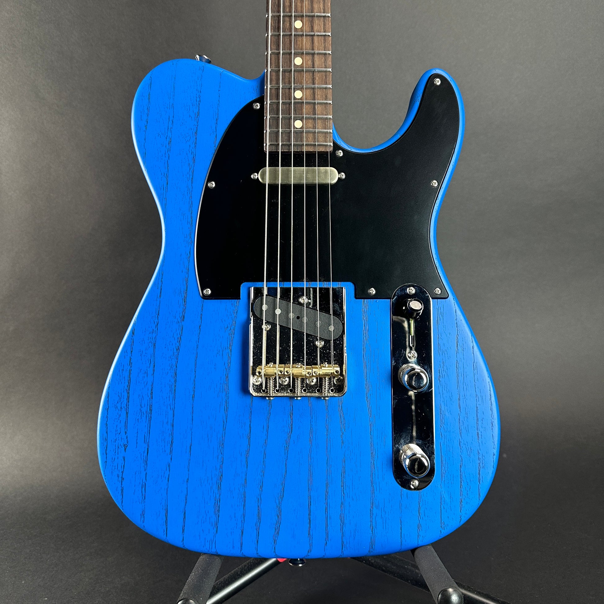 Front of body of Used Tom Anderson T Icon Voodoo Blue.