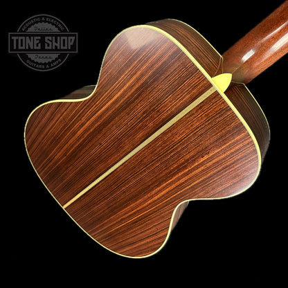 Back angle of Martin Custom Shop 000-28 Authentic 1937 Vintage Low Gloss w/Stage 1 Aging w/Ambertone Burst.