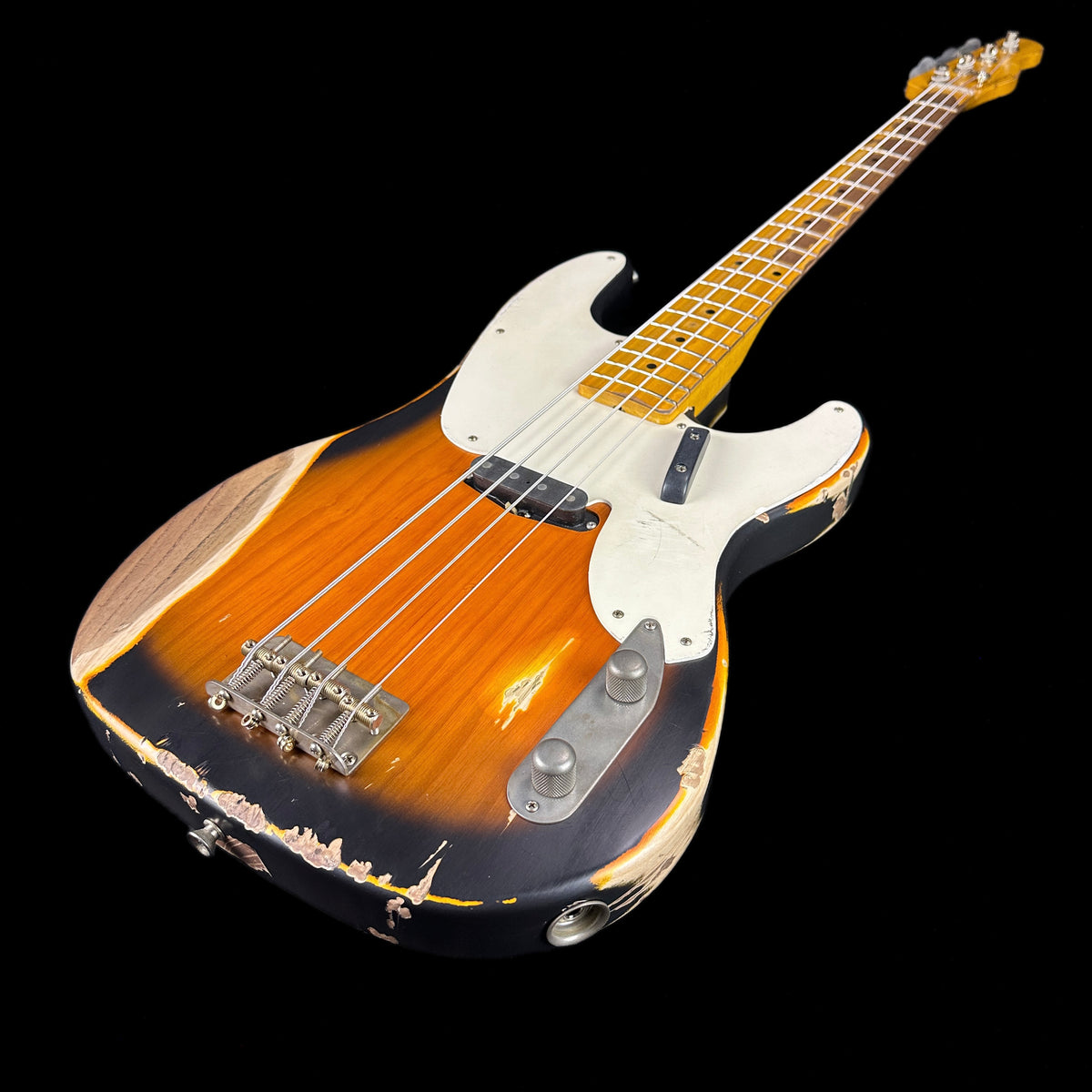 Front angle of Nash PB-55 2-Tone Sunburst Heavy Aging Ash/MP White Guard TSG-263.