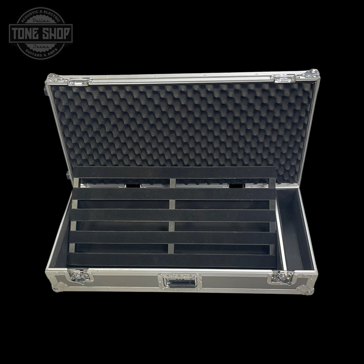 Used Pedaltrain 32 Pedalboard w/Roller Case TSS7538.