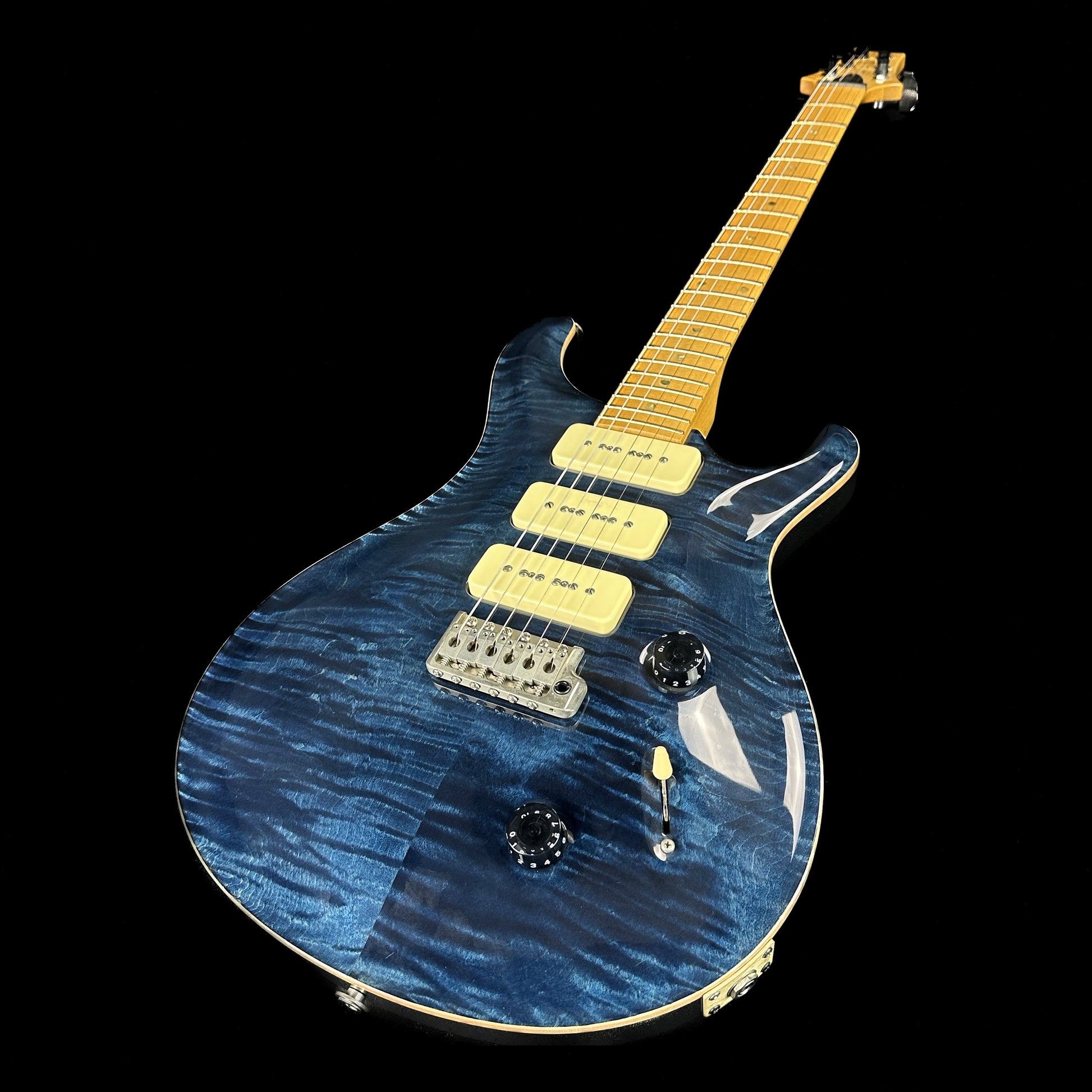Front angle of Used 2000 PRS Custom 22 Soapbar Whale Blue.