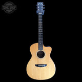 Full frnta of Used 2005 James Goodall RGCC Rosewood Grand Concert Cutaway.