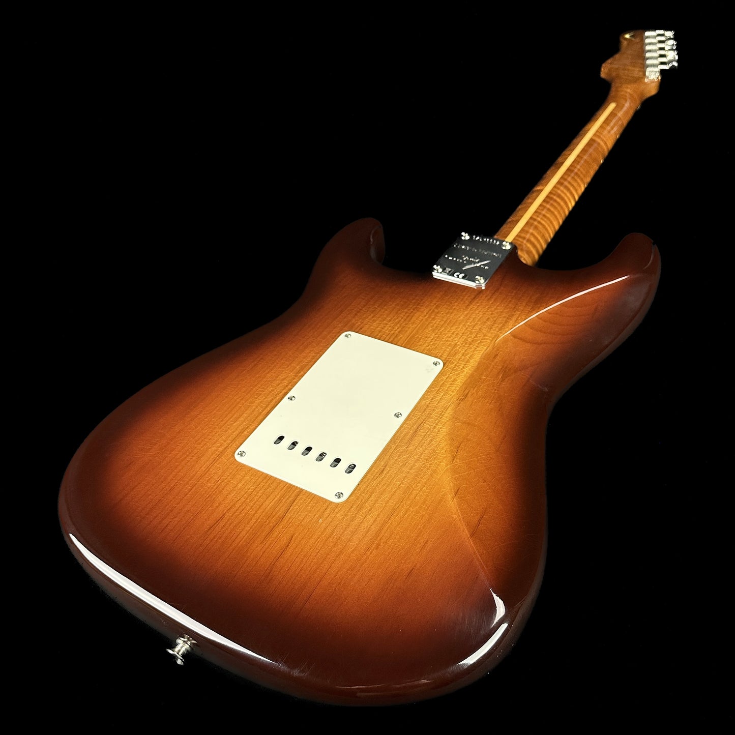 Back angle of Fender Custom Shop Limited Edition Roasted Pine Chocolate 2 Tone Sunburst.