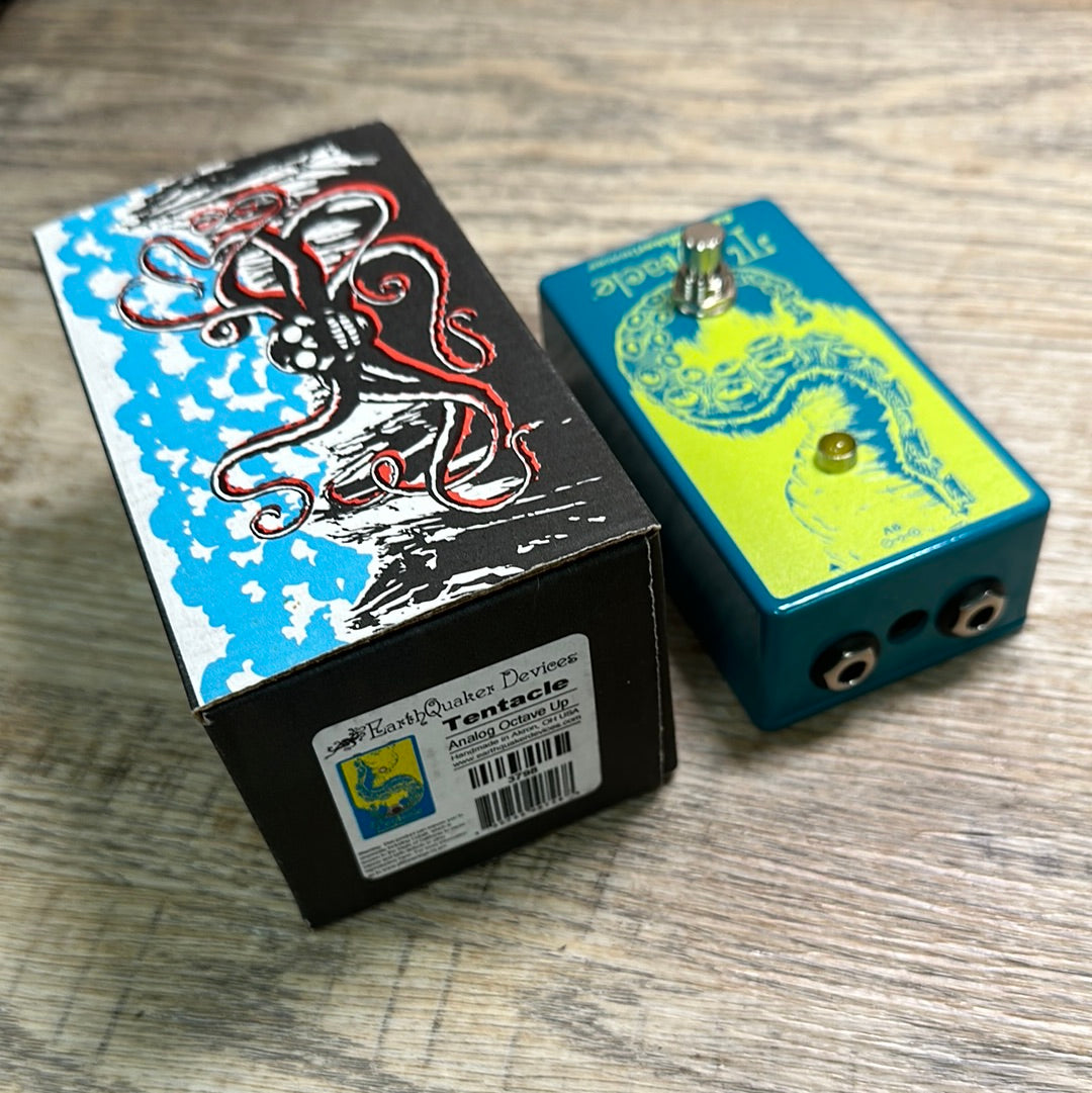 Box for Used Earthquaker Tentacle Analog Oct Up.