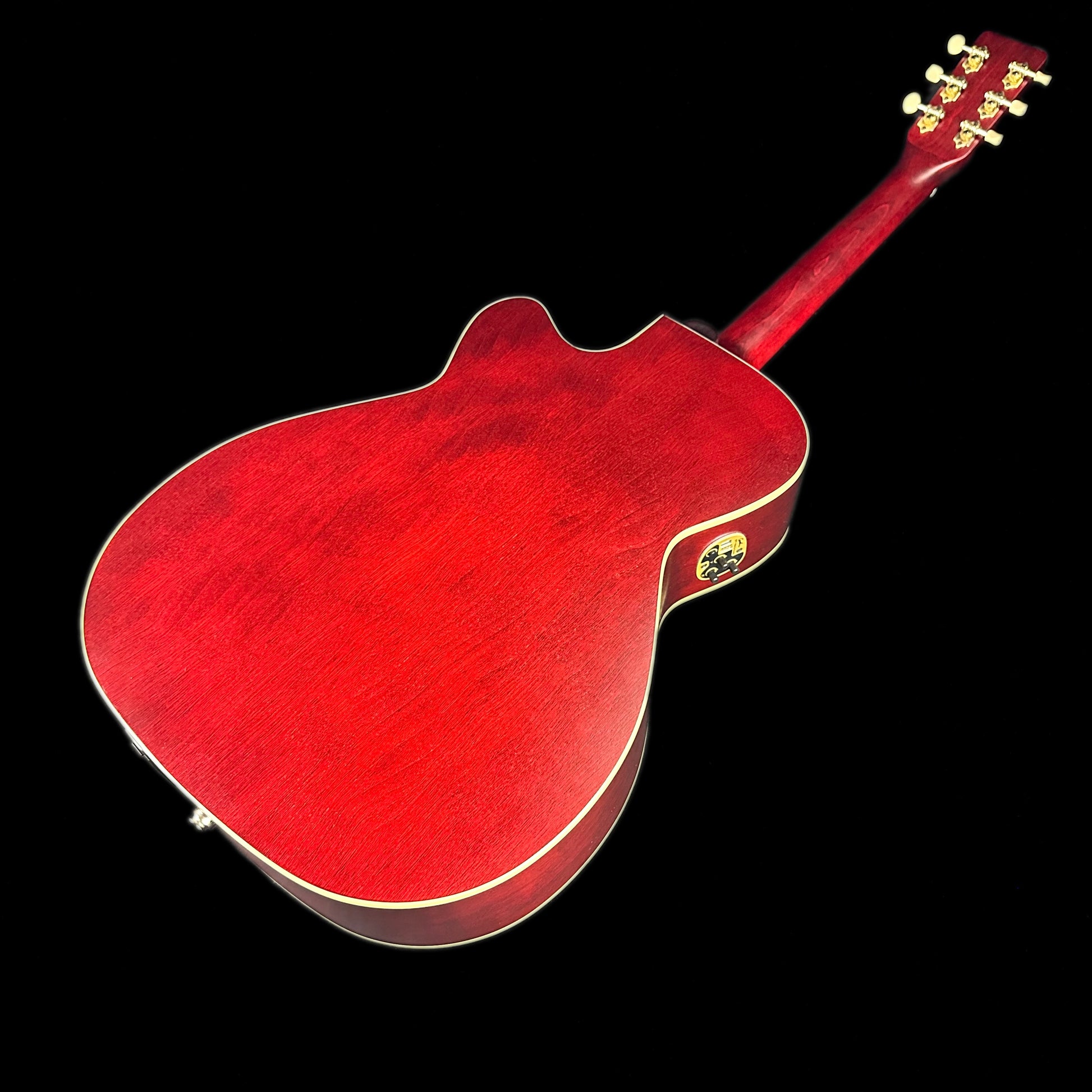 Back angle of Used Art & Lutherie Legacy Tennesse Red.