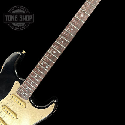 Fretboard of Fender Custom Shop 2023 Collection Ltd Roasted Big Head Strat Relic Aged Black.