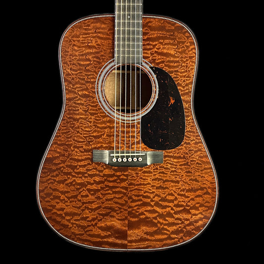 Front of body of Martin Custom Shop Dread All Quilted Pomme Sapele.