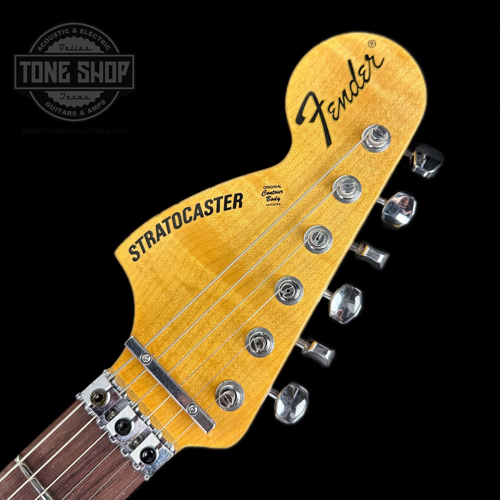Front of headstock of Fender Custom Shop '69 Stratocaster Relic HSS Black Reverse Headstock.
