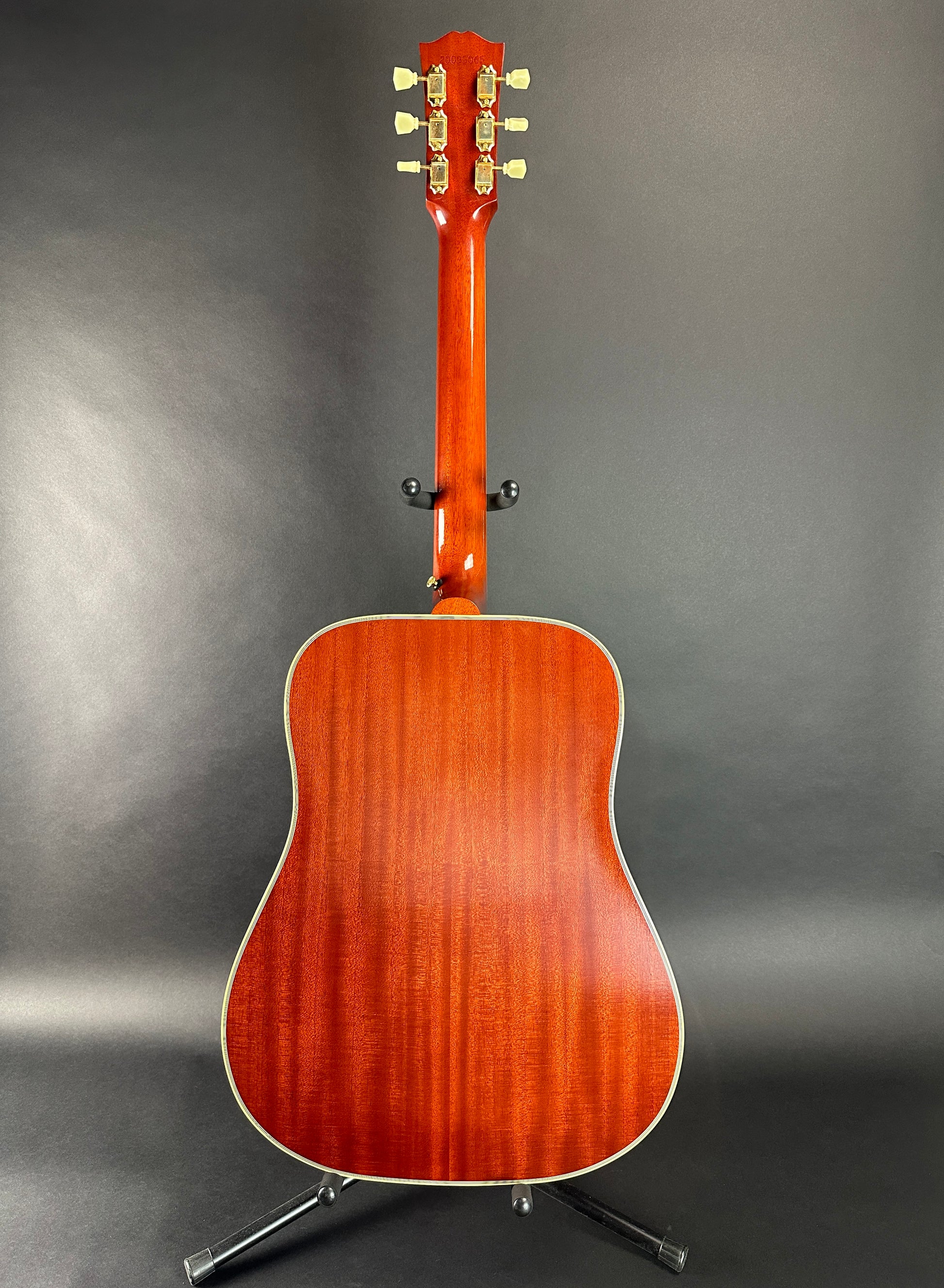 Full back of Used 2022 Gibson 1960 Hummingbird Cherry Sunburst.
