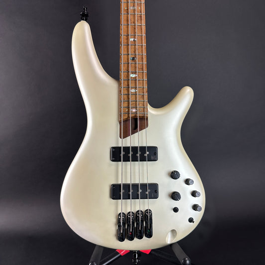 Front of Used Ibanez SR1100B Bass Pearl White.