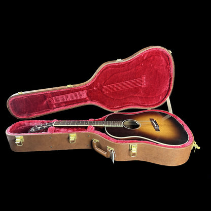Used Gibson Custom Shop Keb Mo 3 in case.