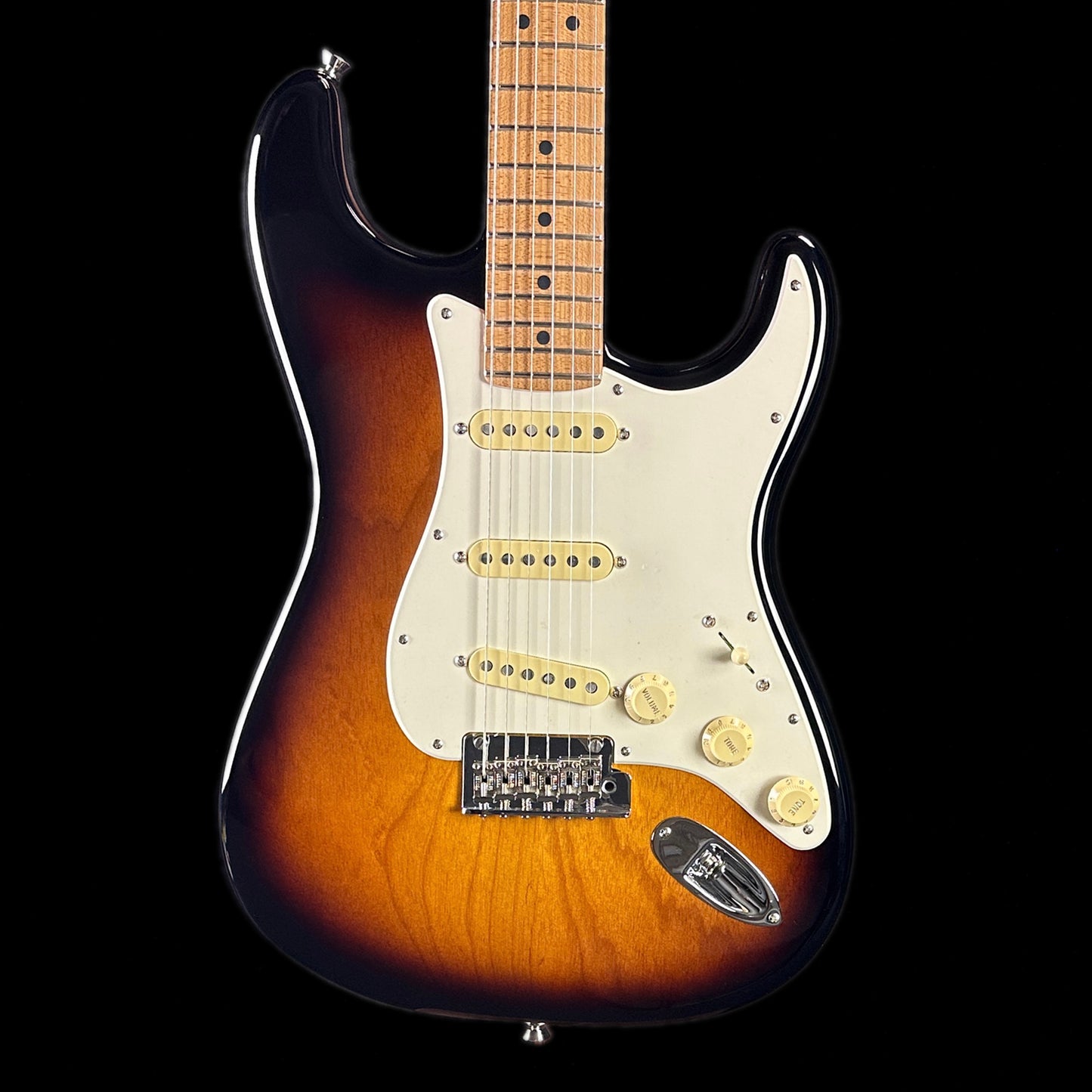 Front of body of Fender American Professional II Strat Roasted MP 2-Color Sunburst Ash.