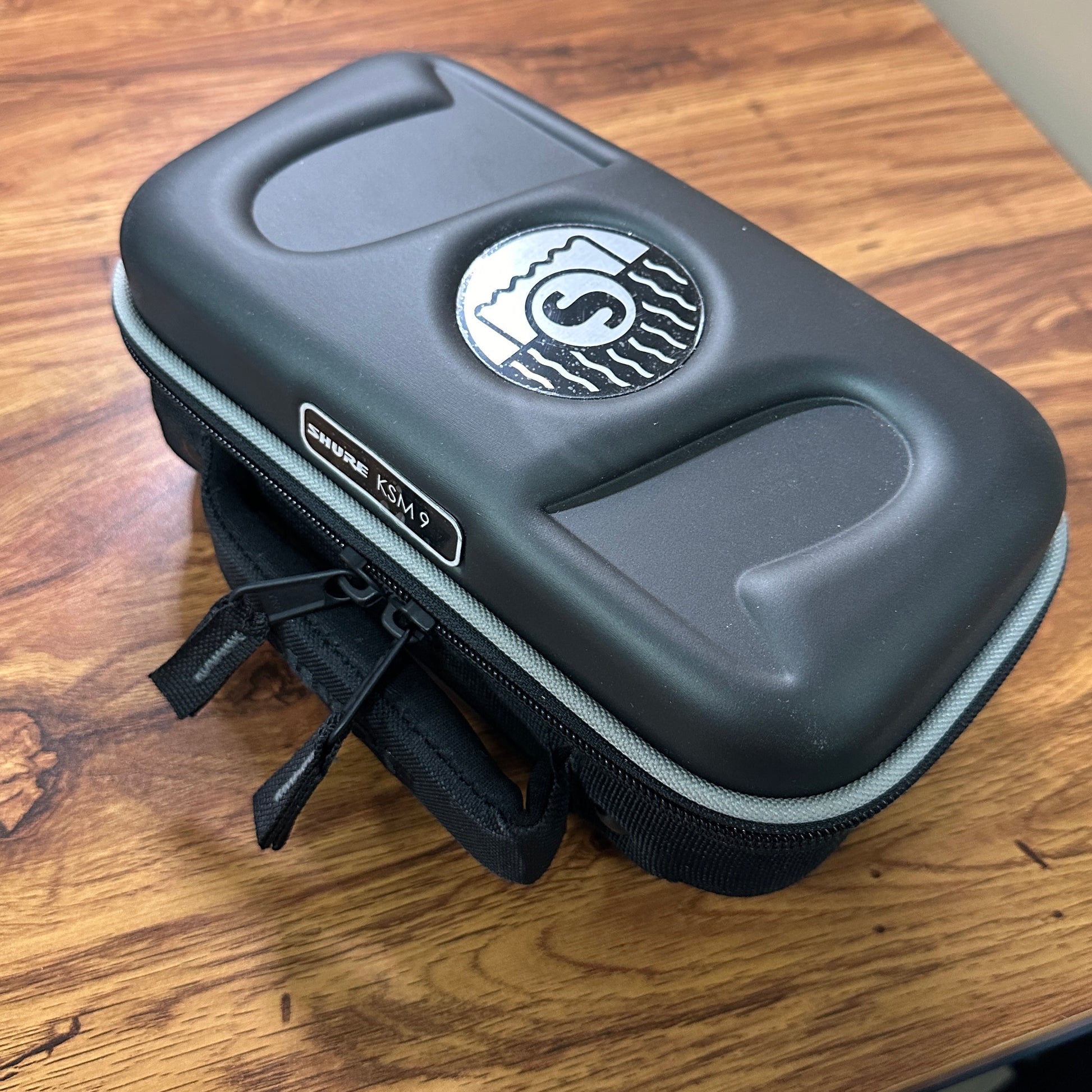 Case for Used Shure KSM9/CG Microphone.