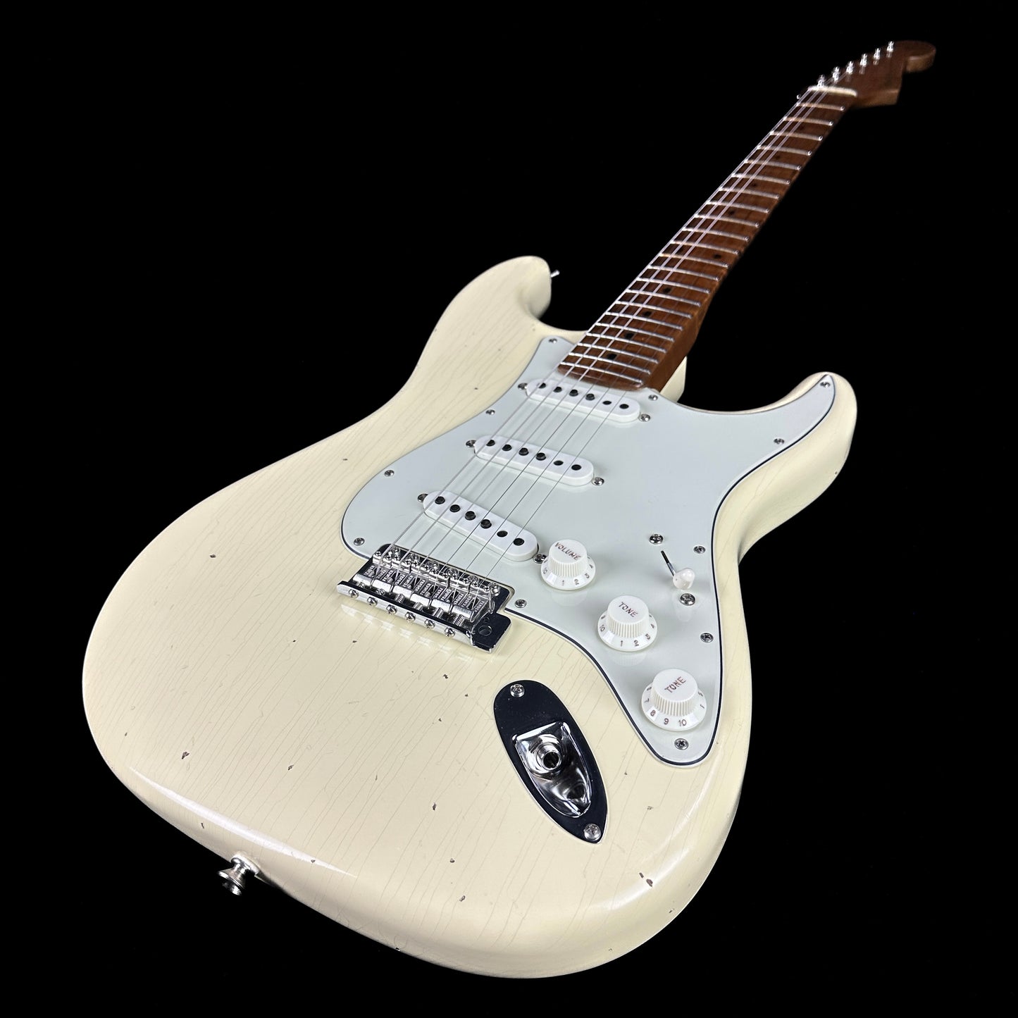 Front angle of Used Fender Custom Shop Roasted 60's Stratocaster Journeyman Relic Vintage White.