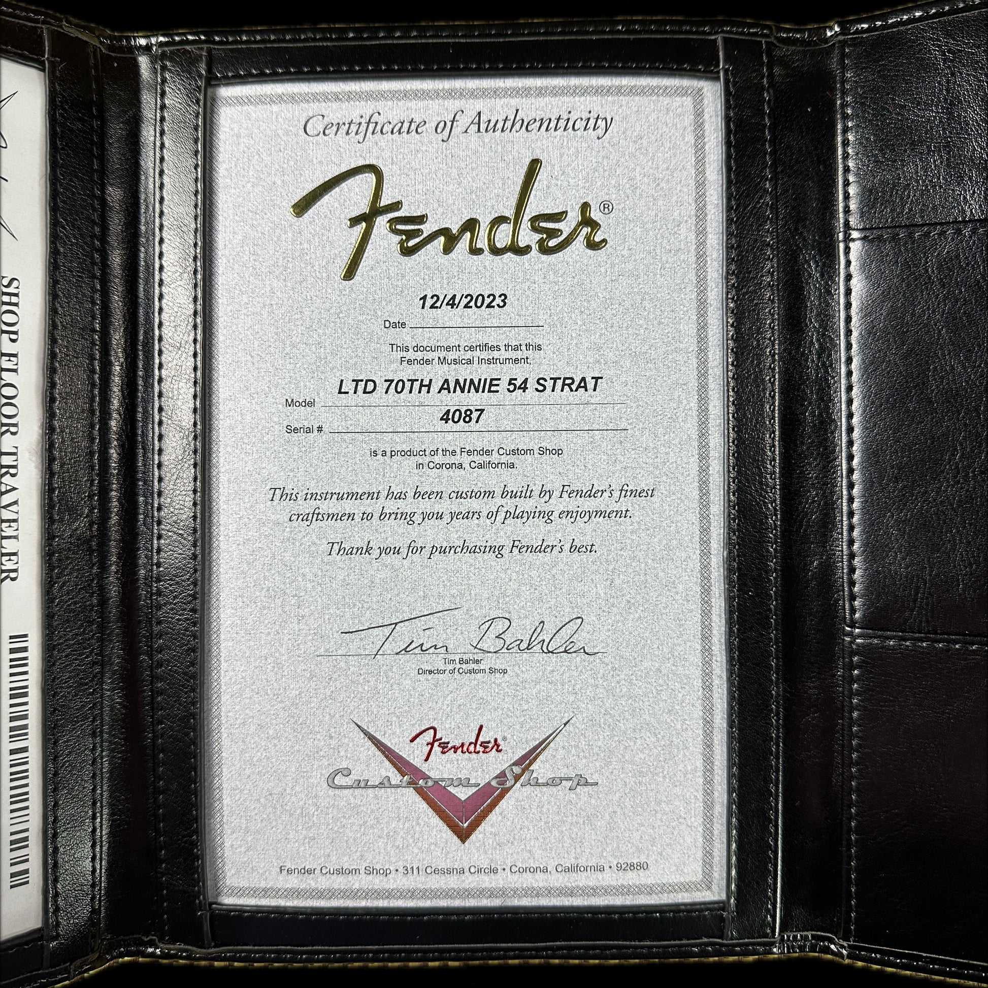 Certificate of authenticity for Fender Custom Shop LTD 70th Anniversary 1954 Stratocaster Journeyman Relic 2-Color Sunburst.