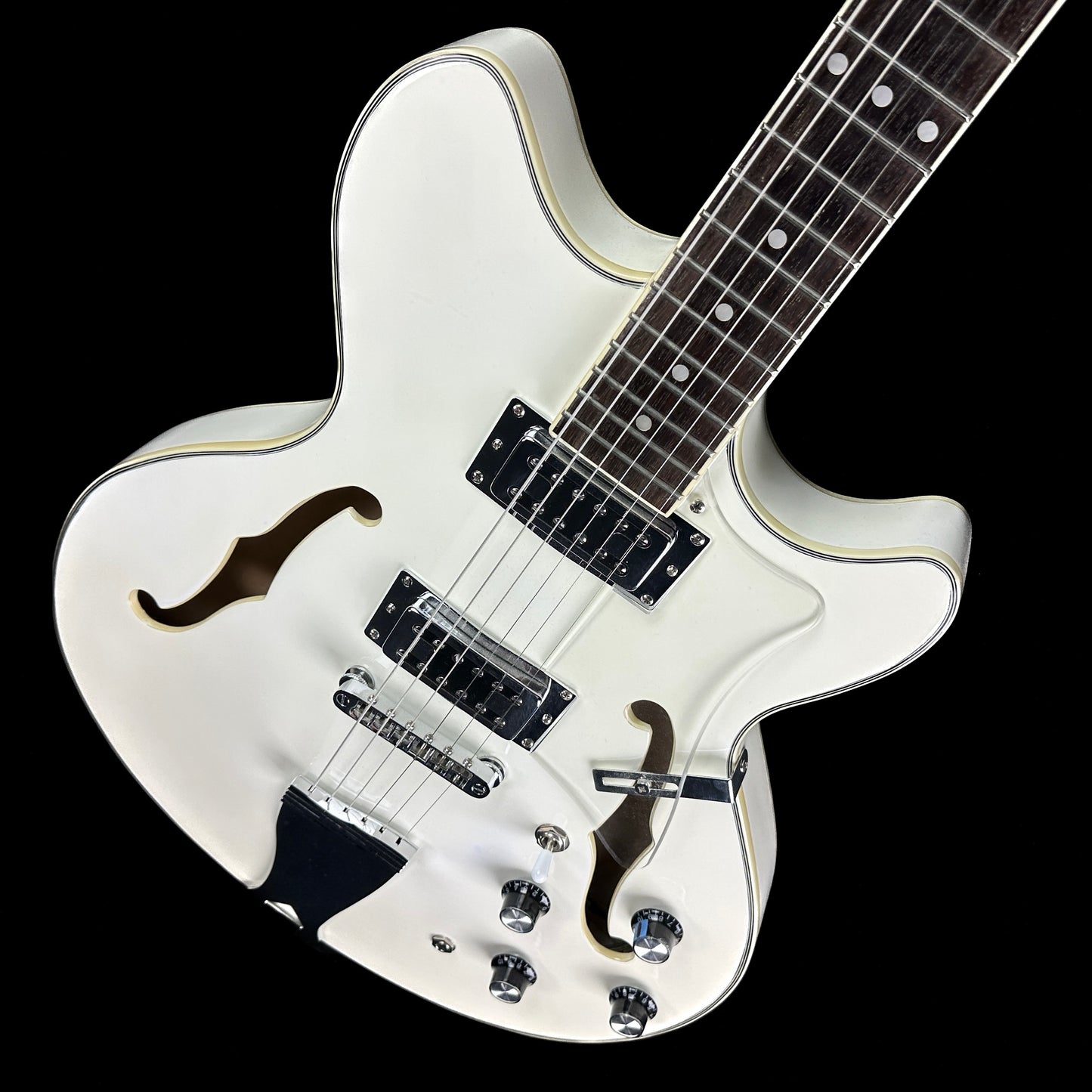 Front angle of Used Eastwood Savannah Standard White.