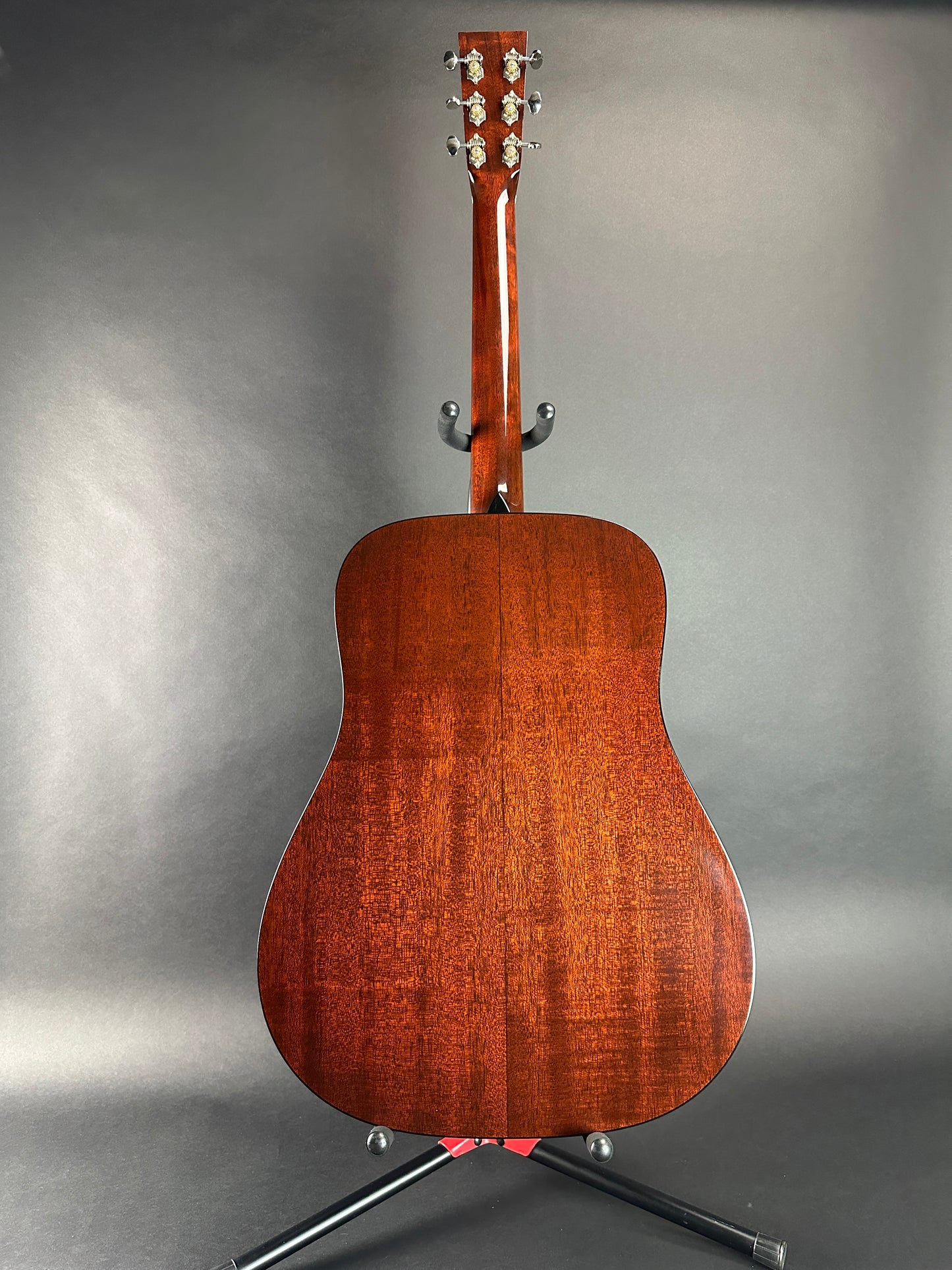 Full back of Used 2005 Collings CW Mh A Natural.