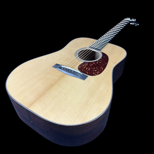 Front angle of Huss & Dalton TD-M Custom Thermo Cured Red Spruce/Sinker Mahogany.