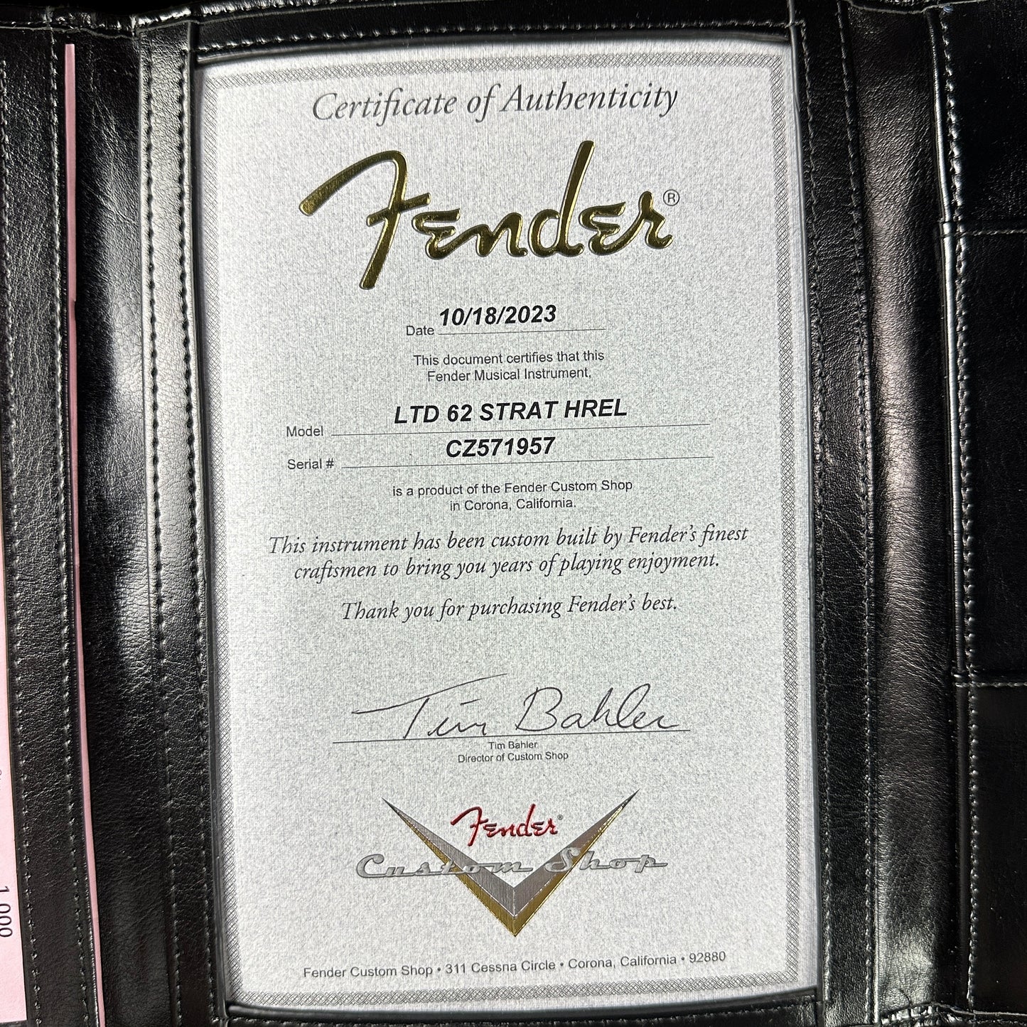 Certificate of authenticity for Fender Custom Shop Limited Edition '62 Strat Heavy Relic Faded Aged Sea Foam Green Over 3 Color Sunburst.