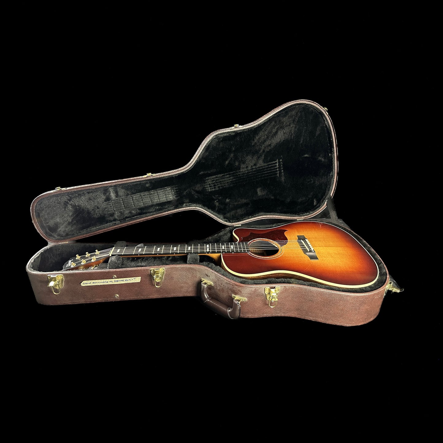 Used Gibson Hummingbird M Rosewood Burst in case.